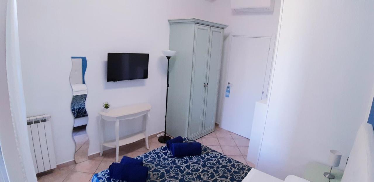 Deluxe Studio