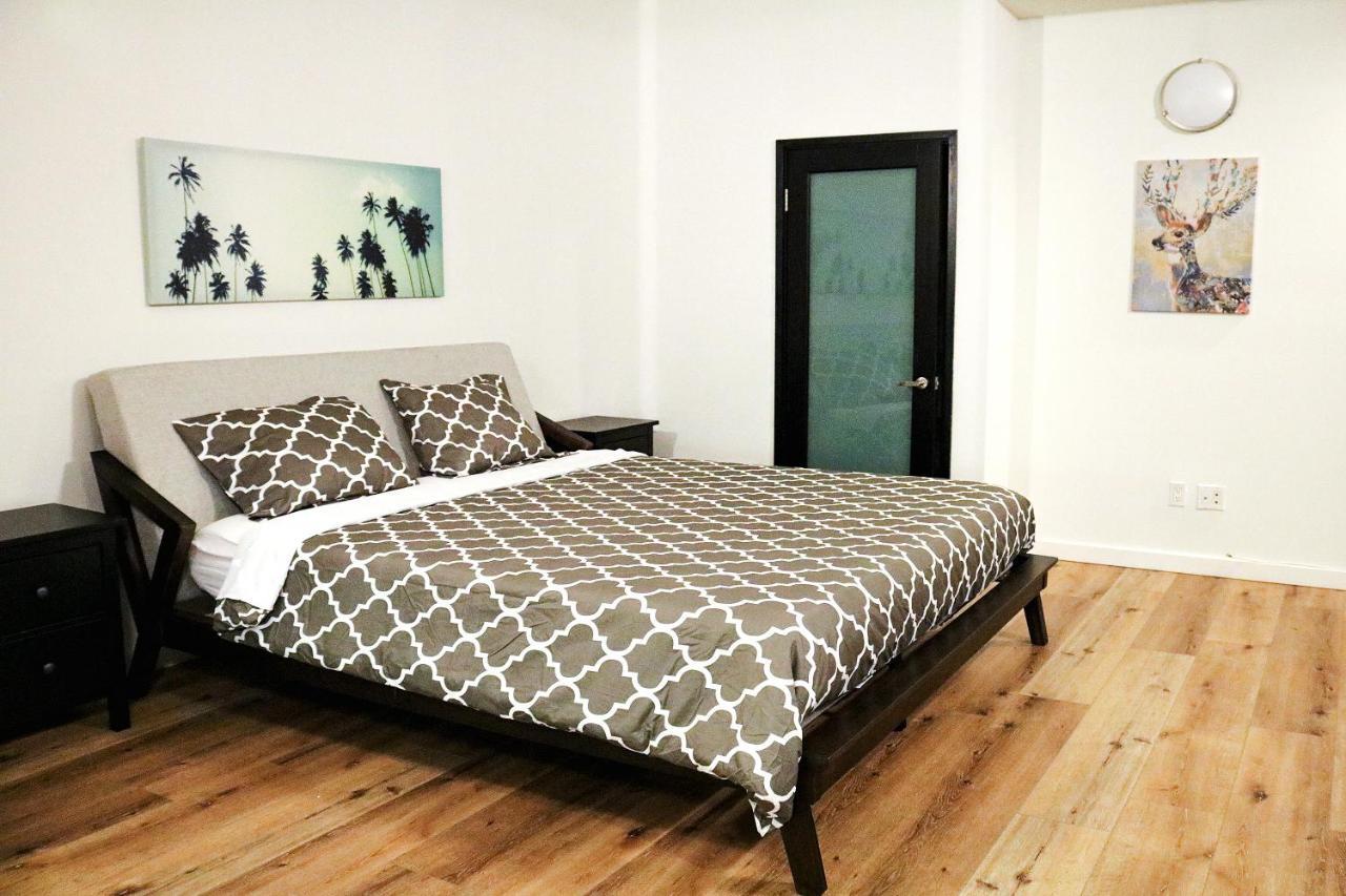 Loft Suite with One King Bed, One Twin Bed, Non-Smoking,1011325546:JPEG