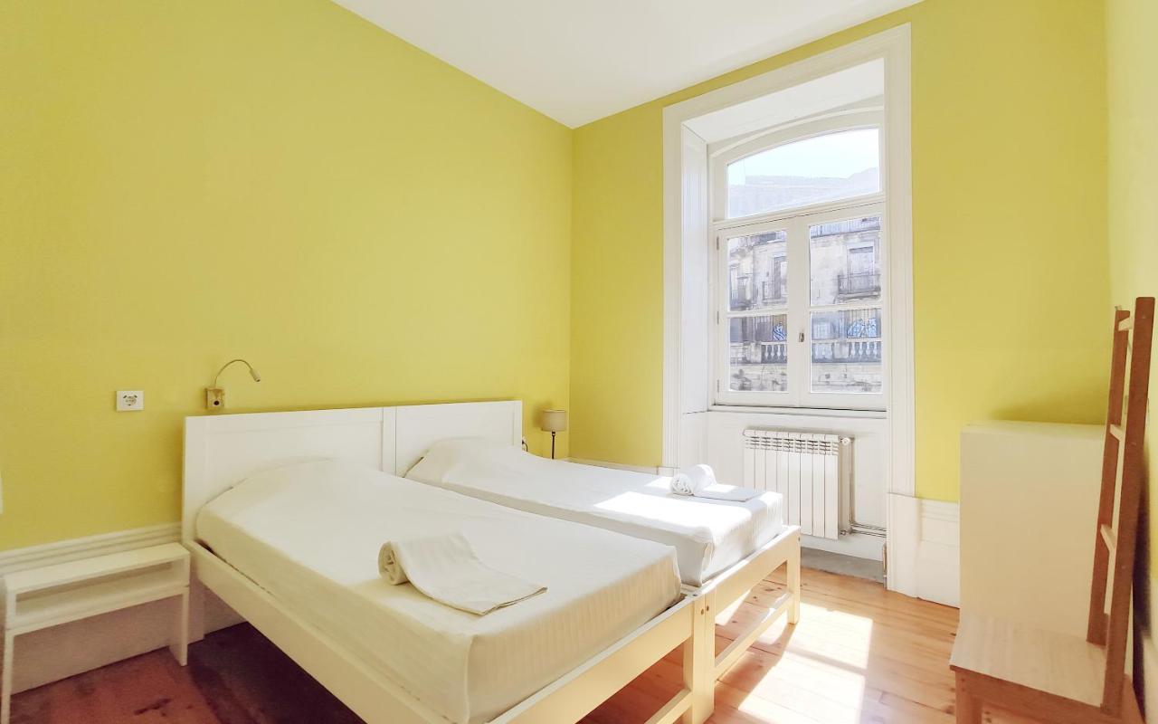 Twin Room Private Bathroom