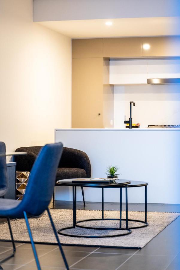 One-Bedroom Apartment with City View