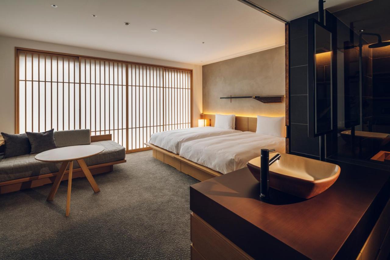 Deluxe Twin Room (2 Adults)