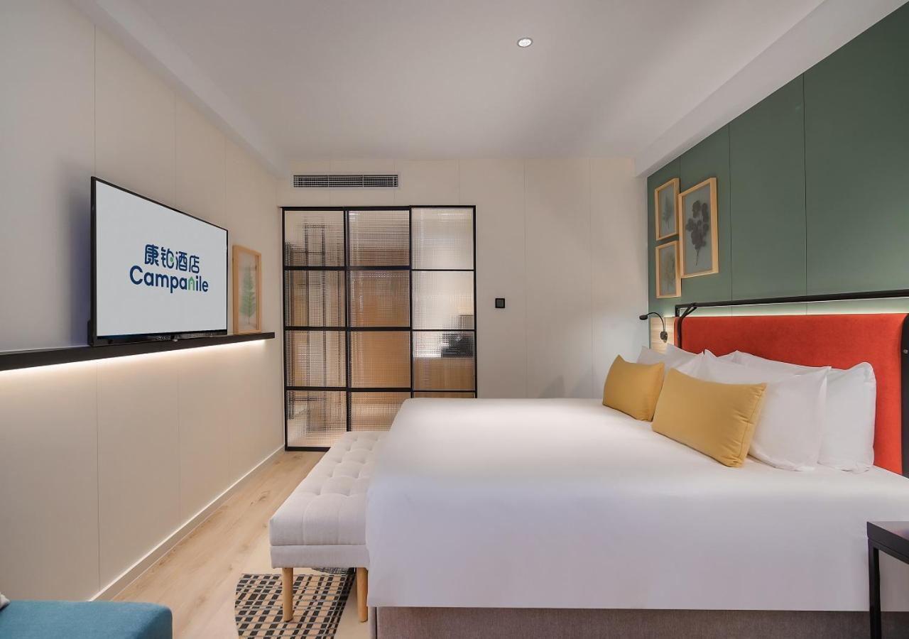 Standard King Room with View