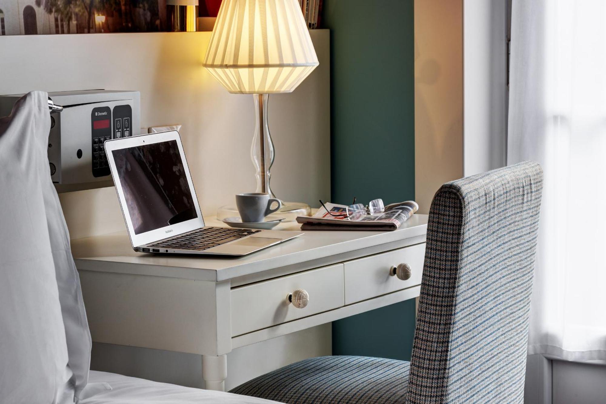 Superior Double Room with City View