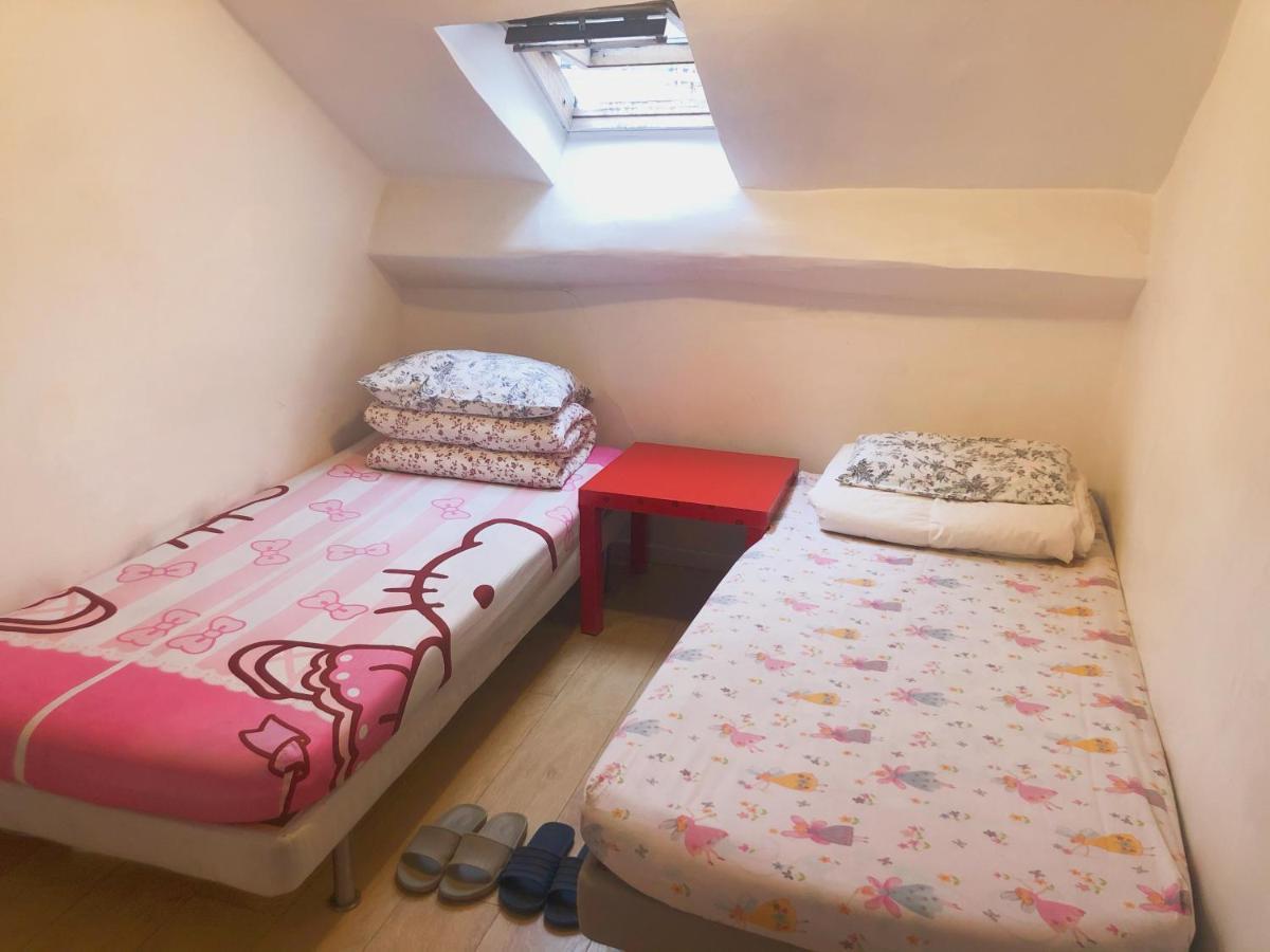 Double or Twin Room Private Bathroom,1064406406:JPEG