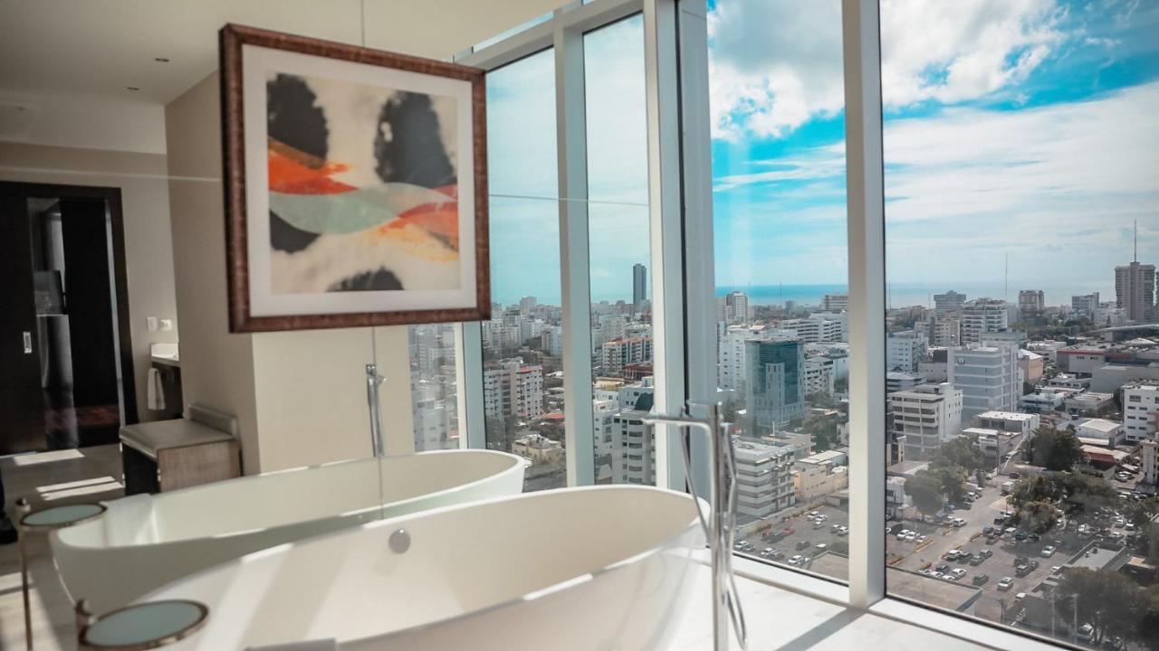 One Bedroom Suite City View Club Lounge Access,1447488943:JPEG