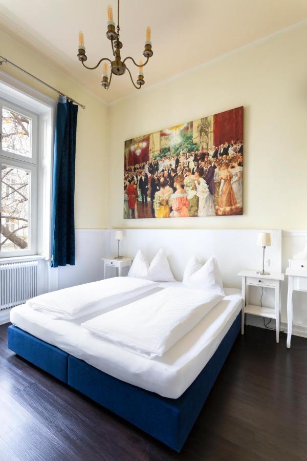 Small Double Room,1589335713:JPEG