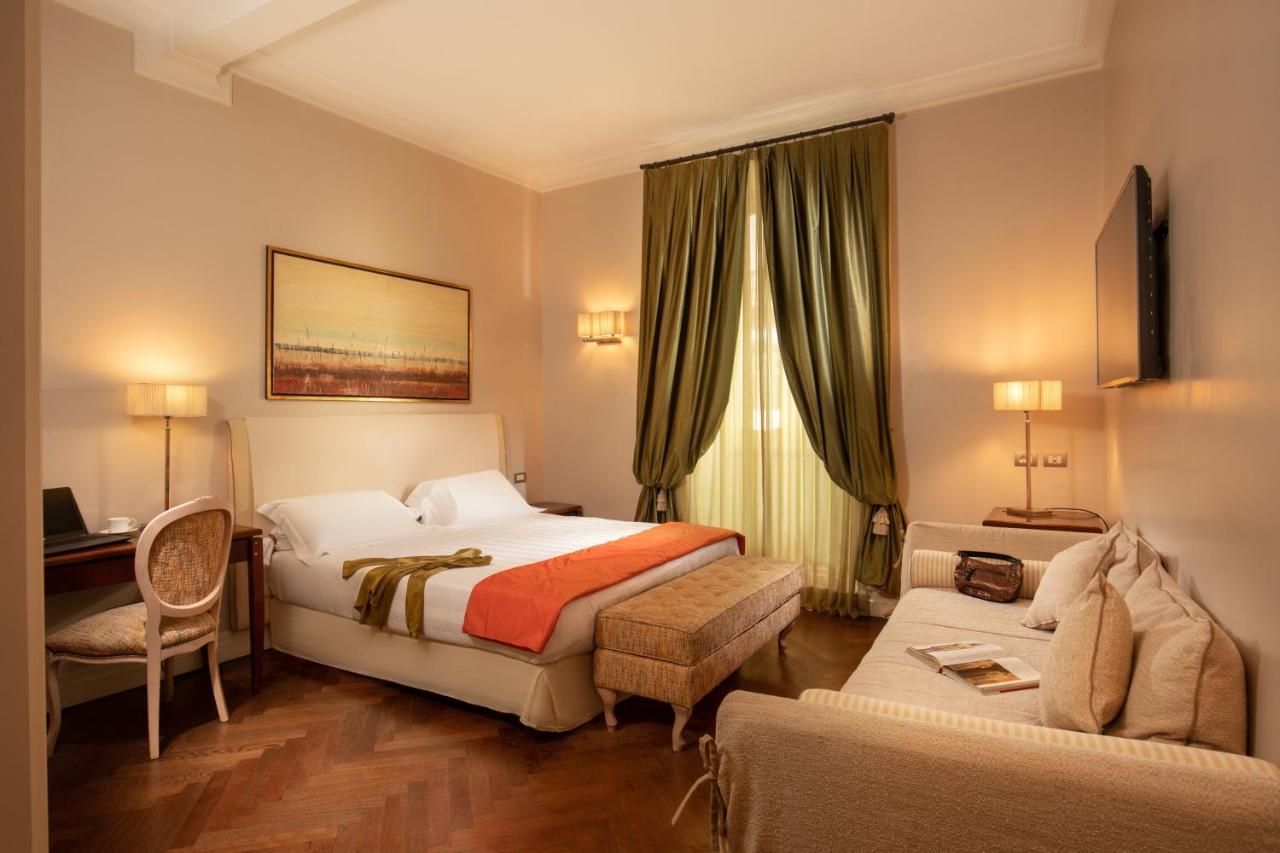 Elegance Triple Room Annex Building Via del Corso 75