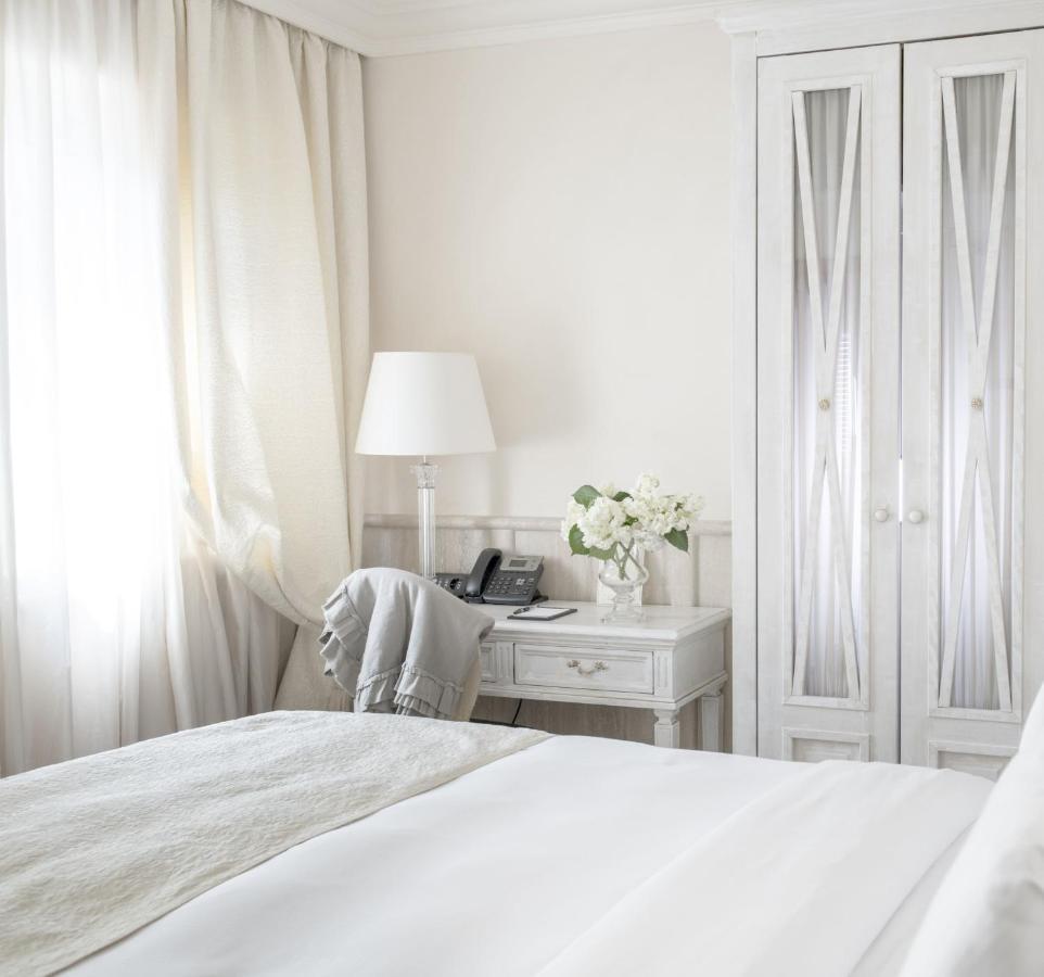 Classic Single Room