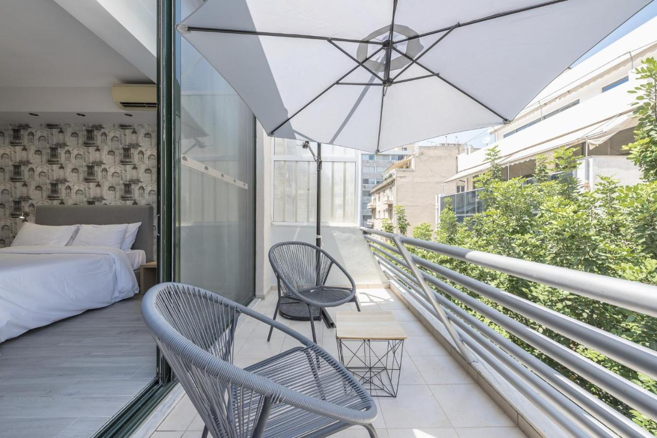 Comfort Room Balcony Street View