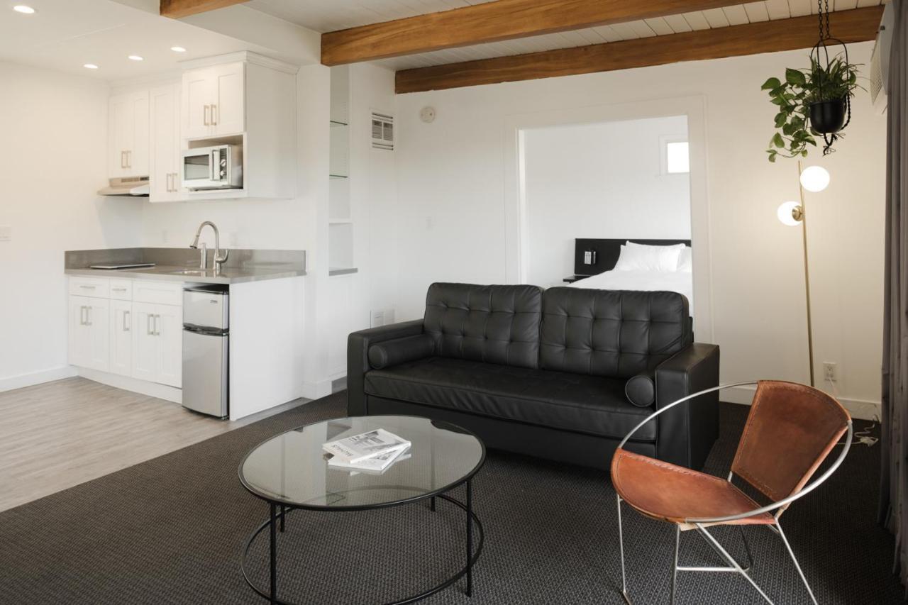 Suite Hollywood View,1099760289:JPEG