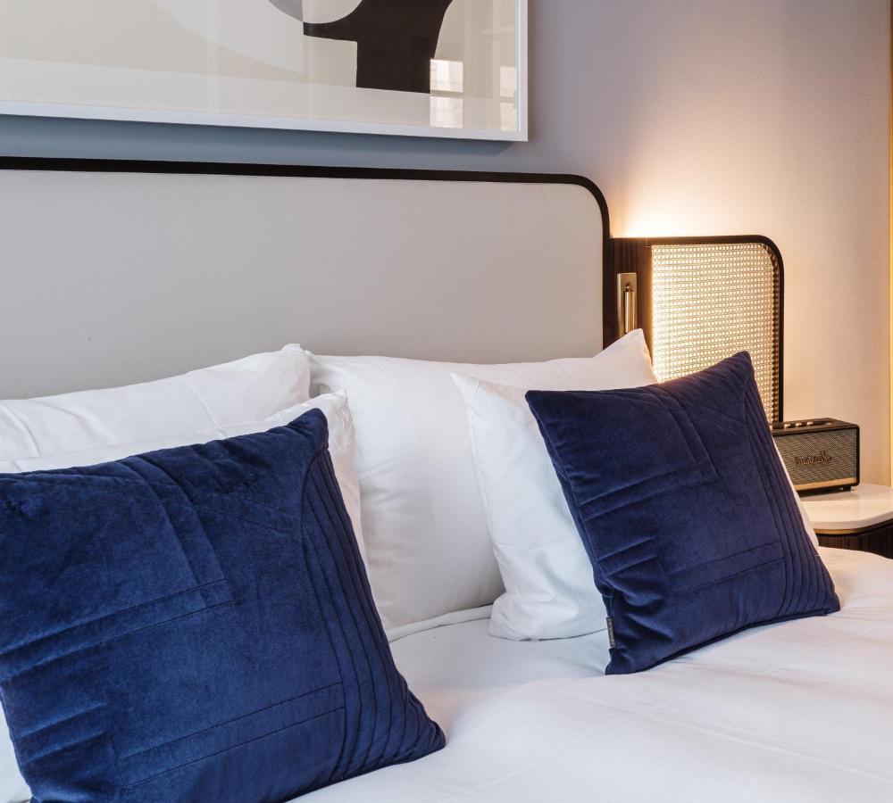 Junior Suite with Lake View