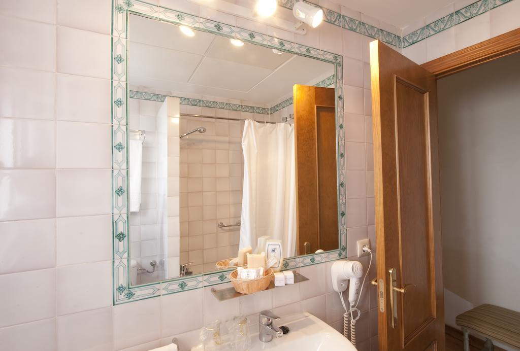 Double or Twin Room with Extra Bed