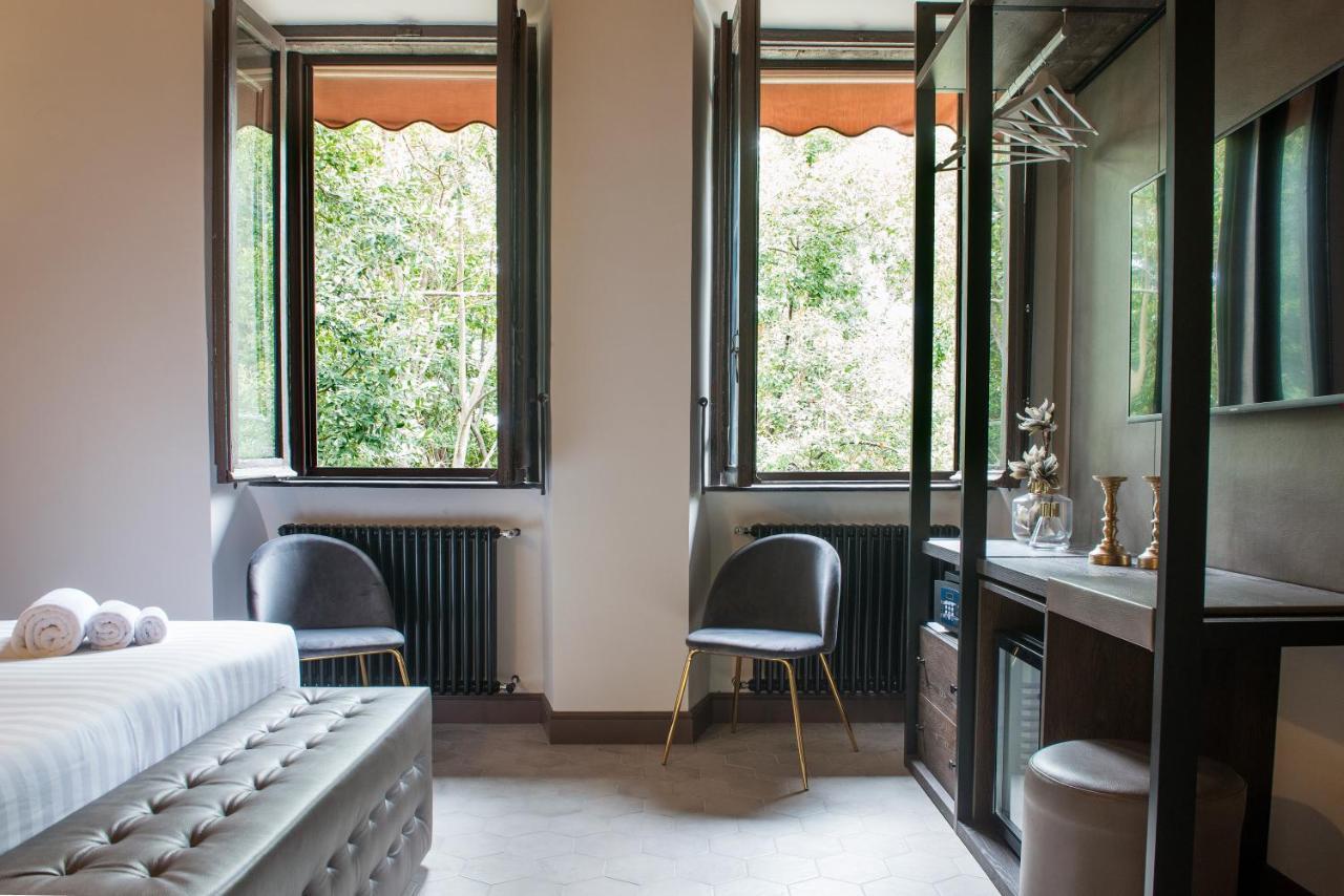 King Room Garden View