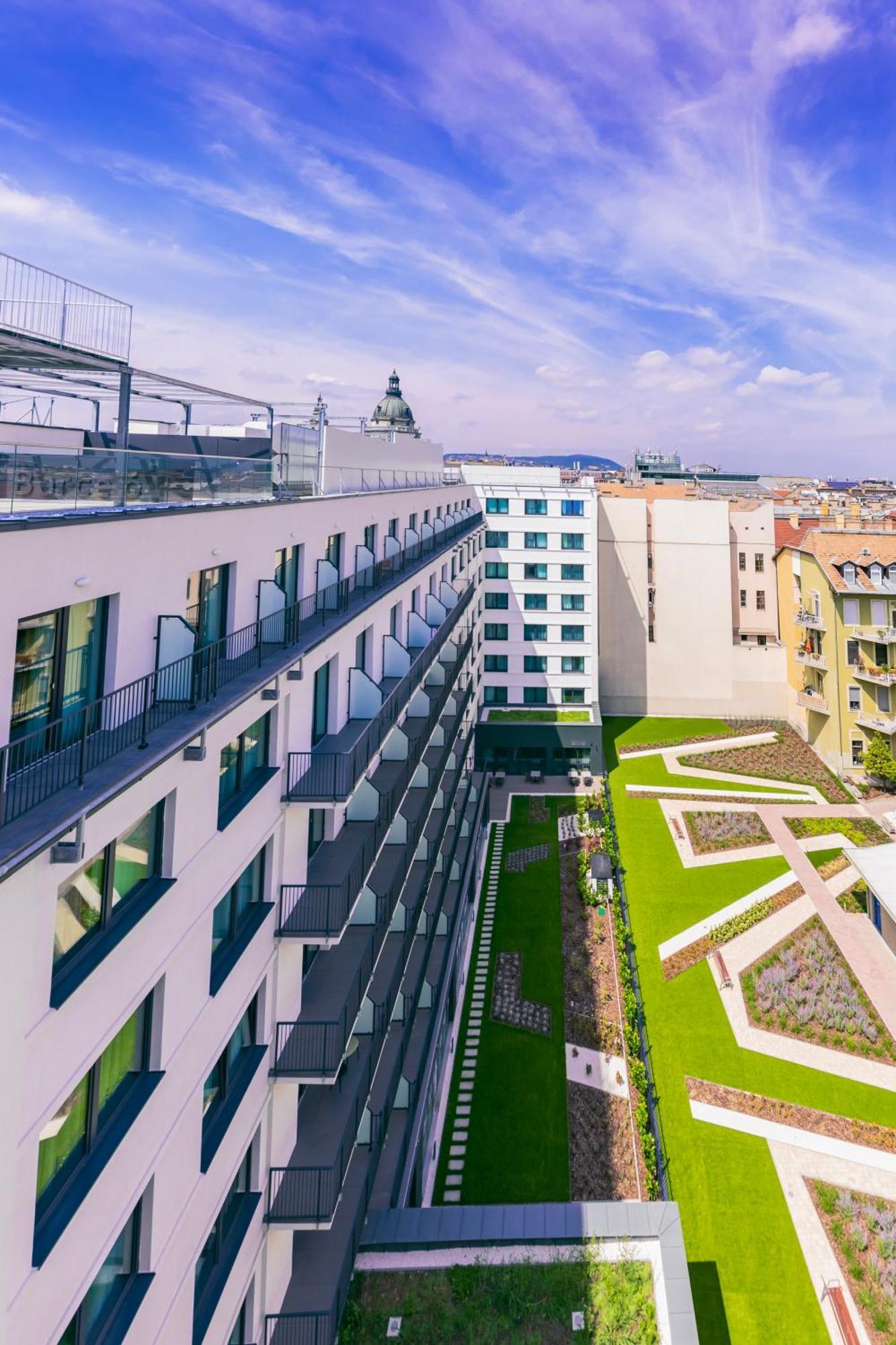 Deluxe King Room with View,1174321560:JPEG