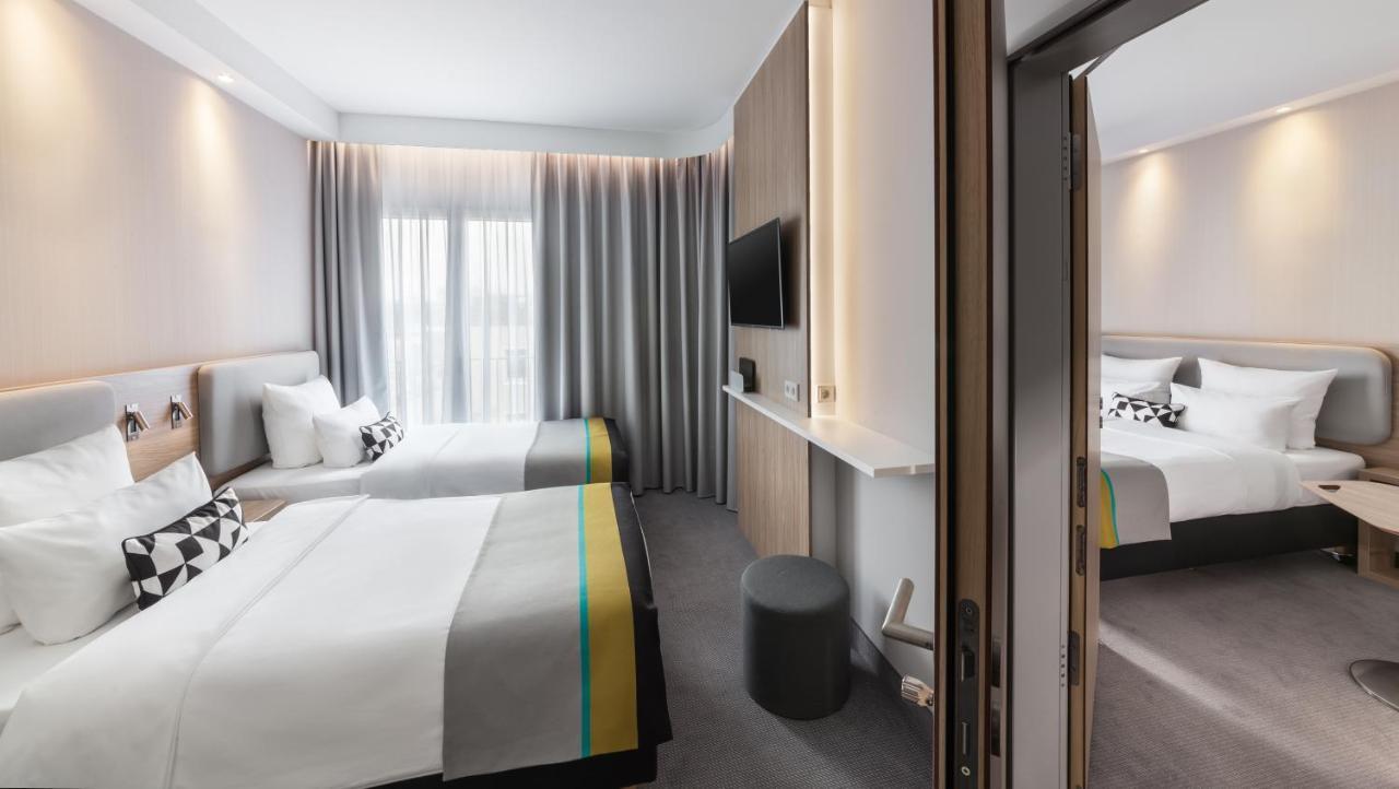 Standard Room with Two Single Beds