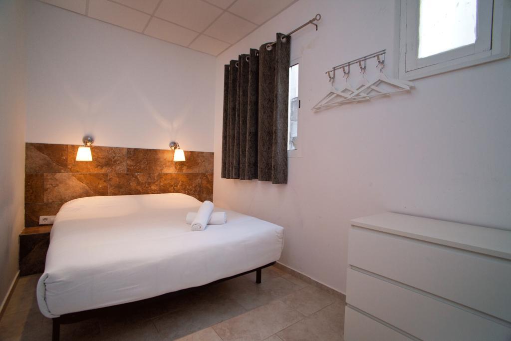 Economy Triple Room