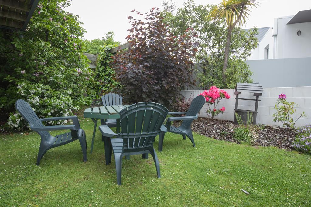 Studio Garden View,815236088:JPEG
