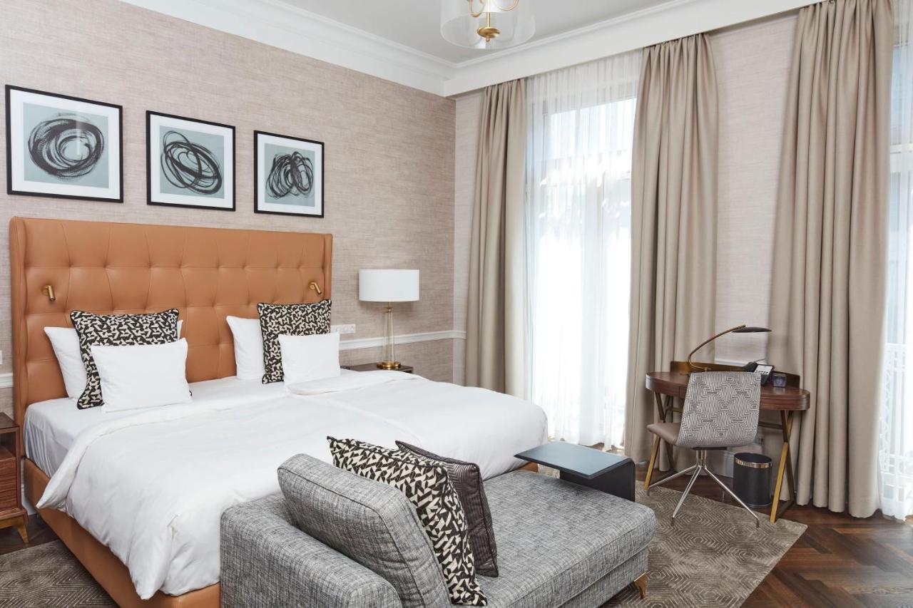 Grand Deluxe Double Room