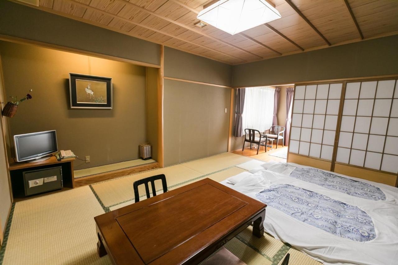 Japanese-Style Room