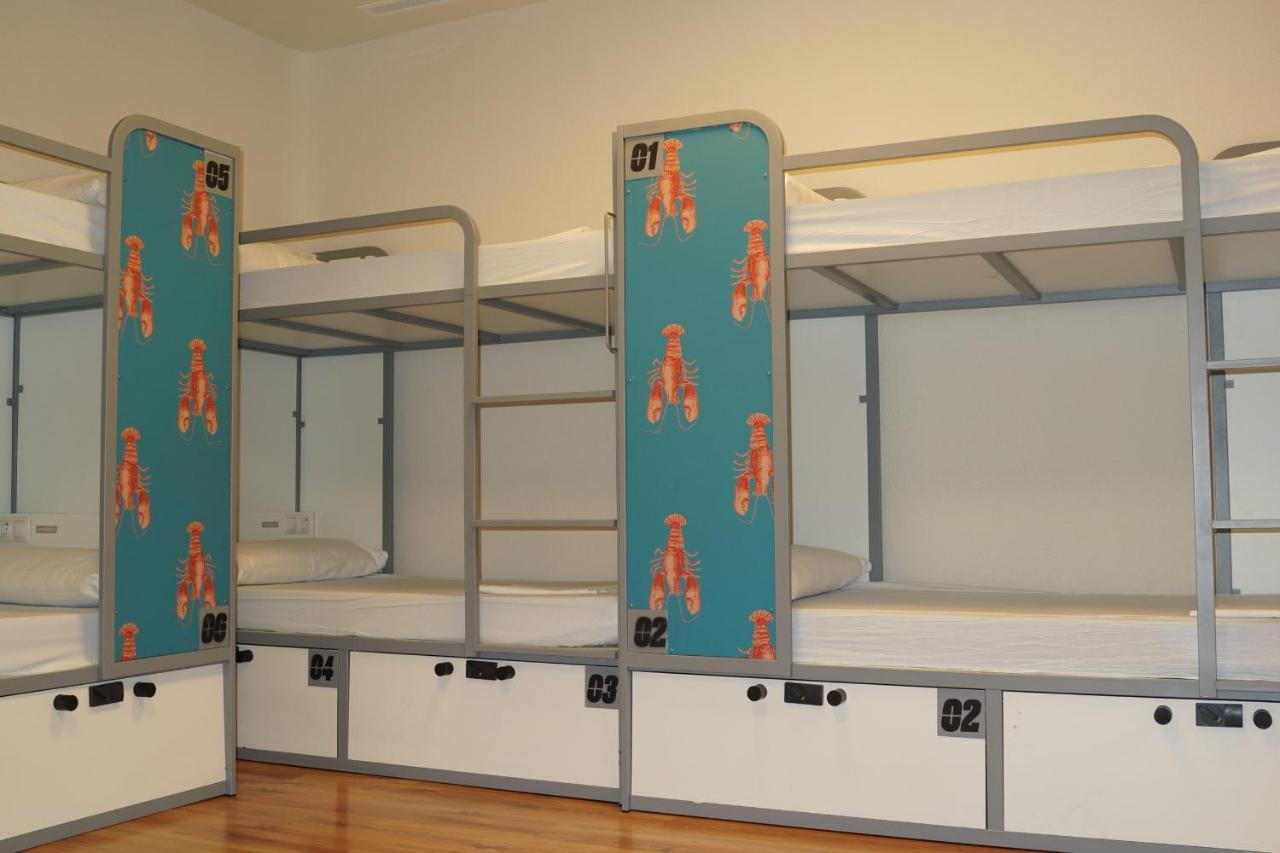 Single Bed in 6-Bed Mixed Dormitory Room