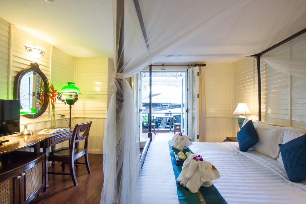 Deluxe King Room,117704740:JPEG