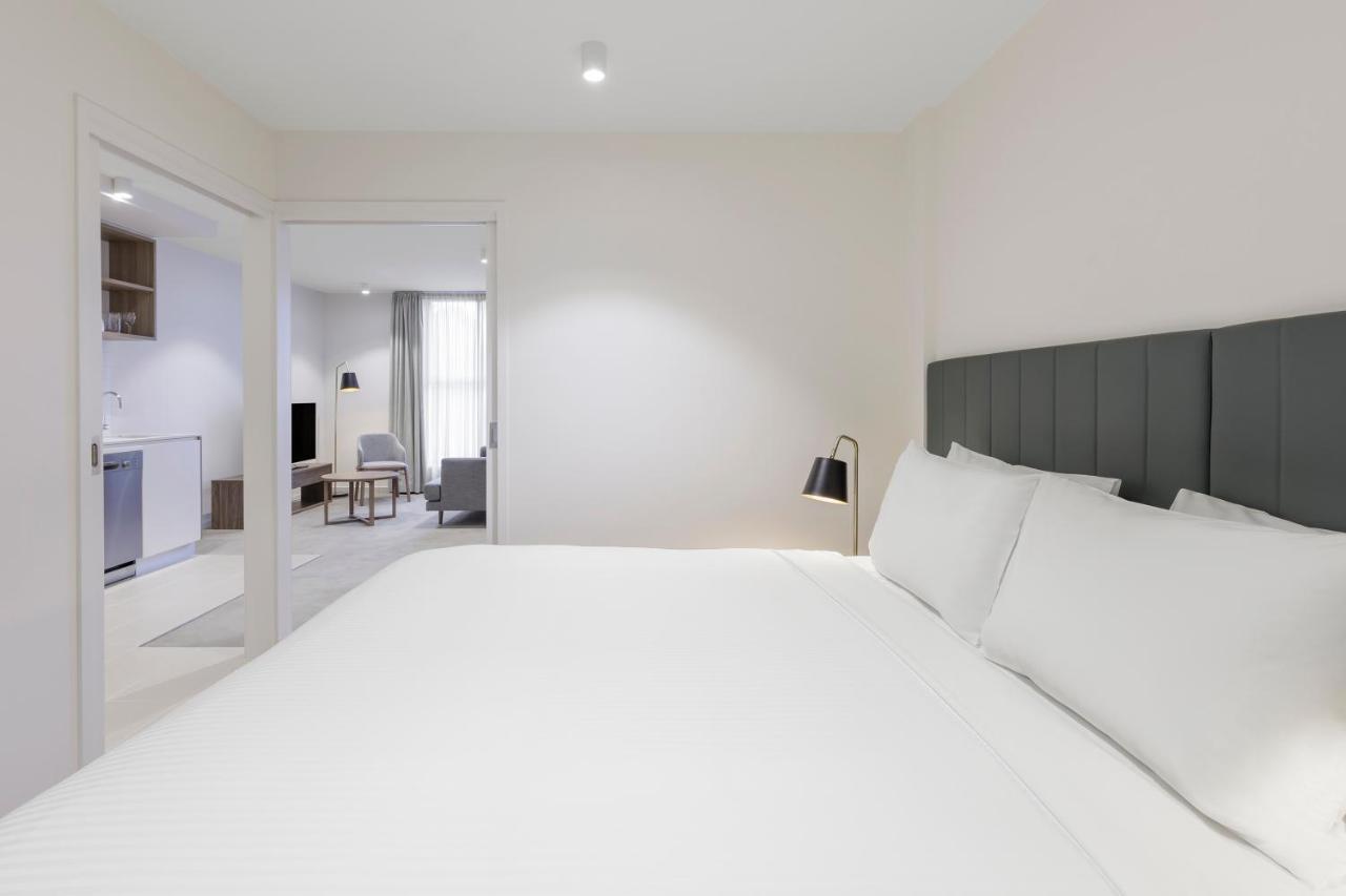 One Bedroom Apartment + Balcony