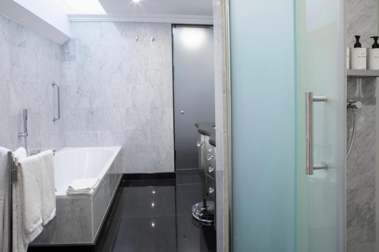Prestige Suite