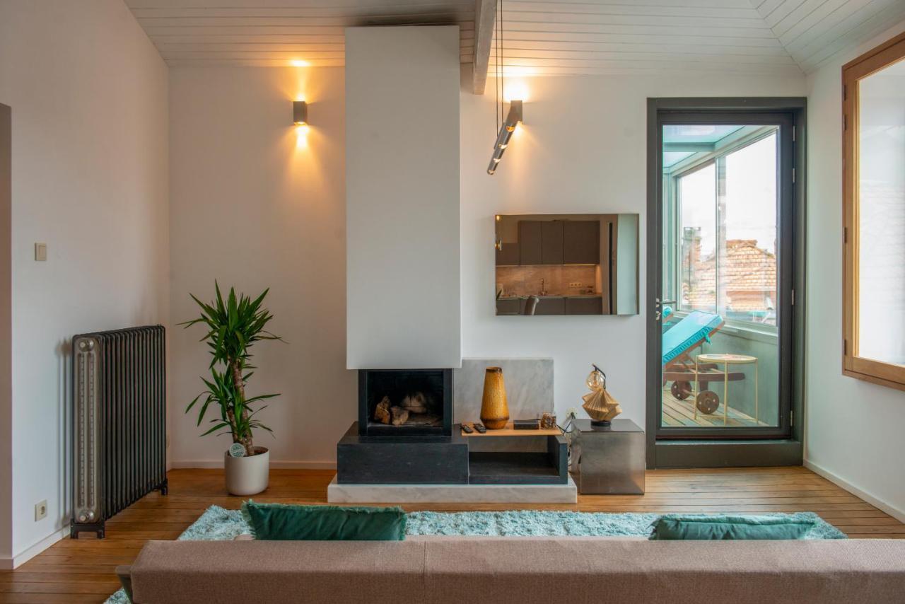 Deluxe Apartment