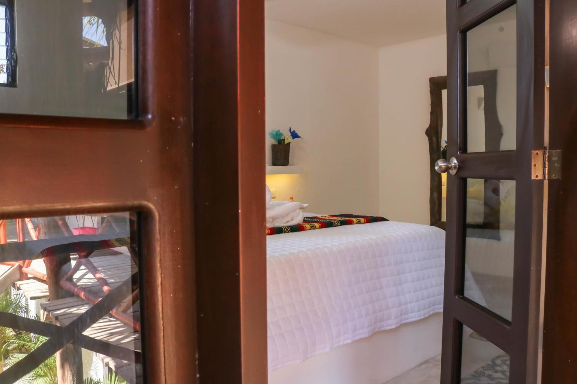 Suite with Garden View