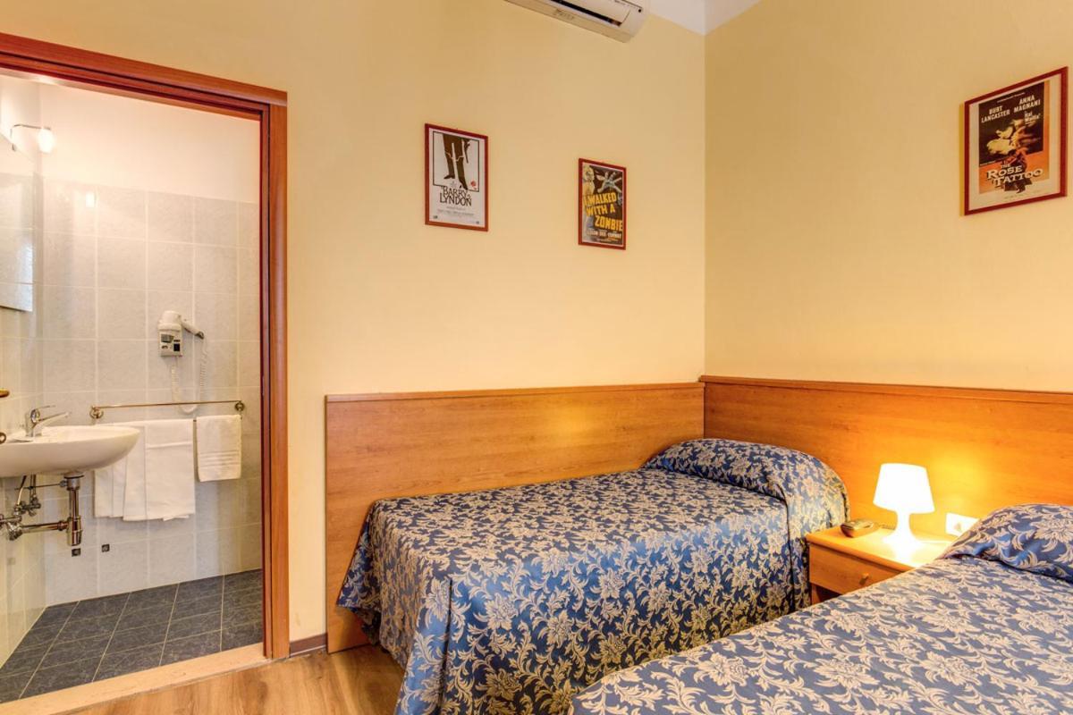 Standard Triple Room,1022116972:JPEG