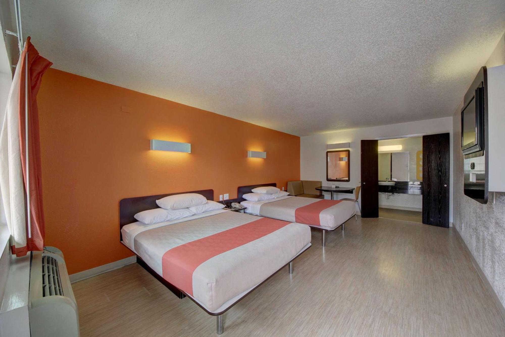 Queen Room with Two Queen Beds - Disability Access