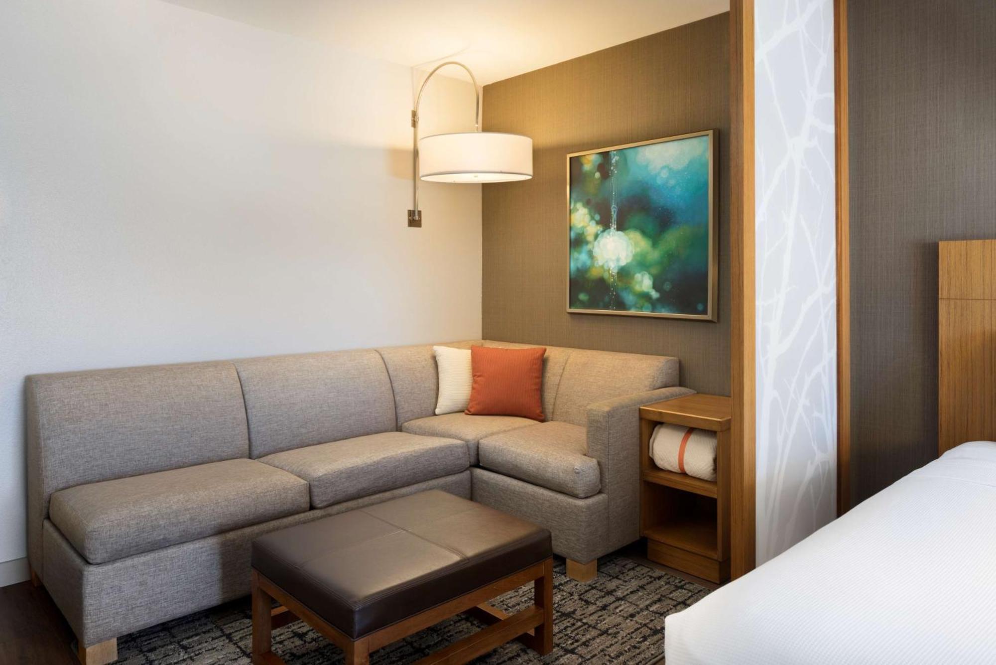 King Room with Sofa Bed - High Floor