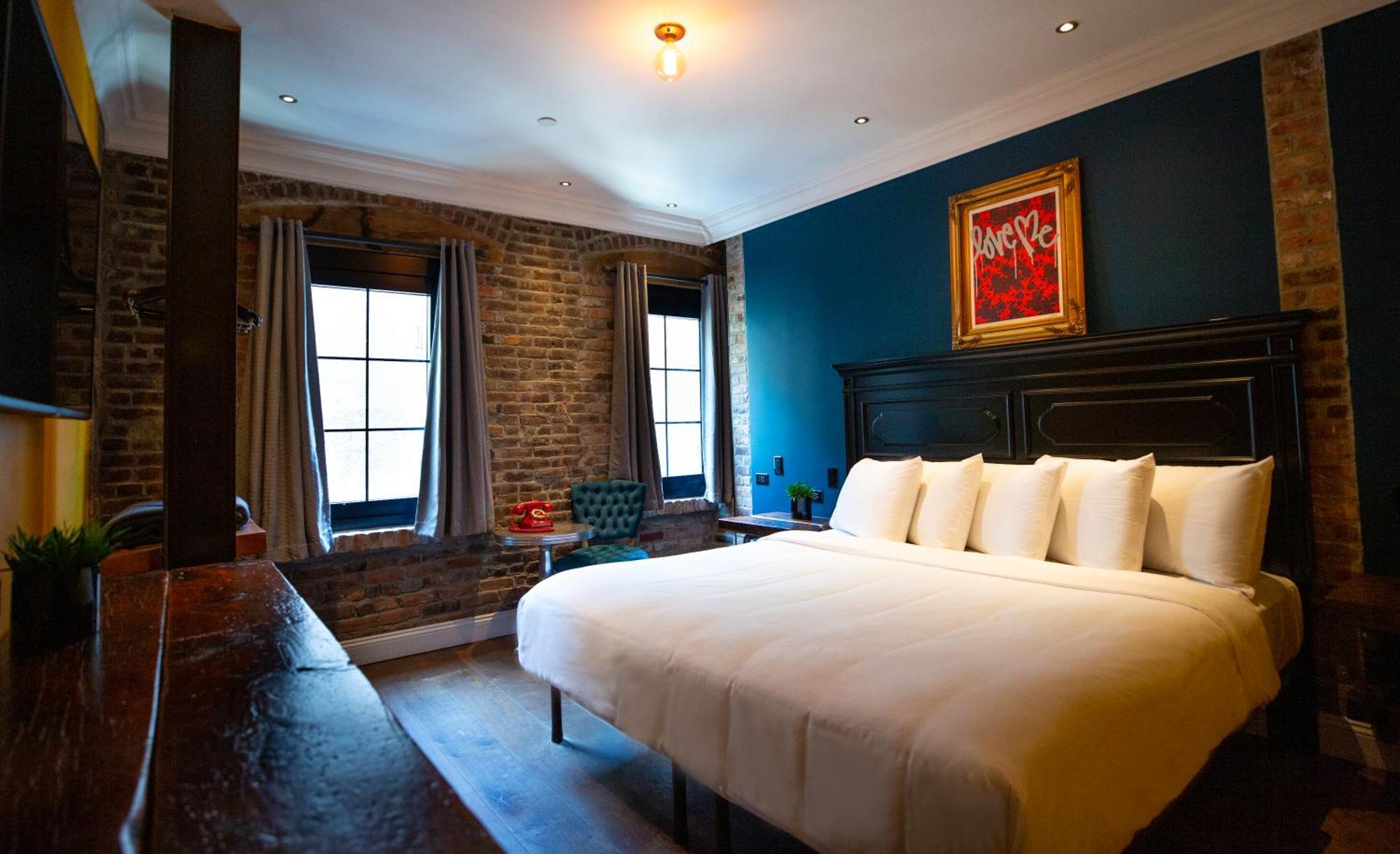 Premium King Room