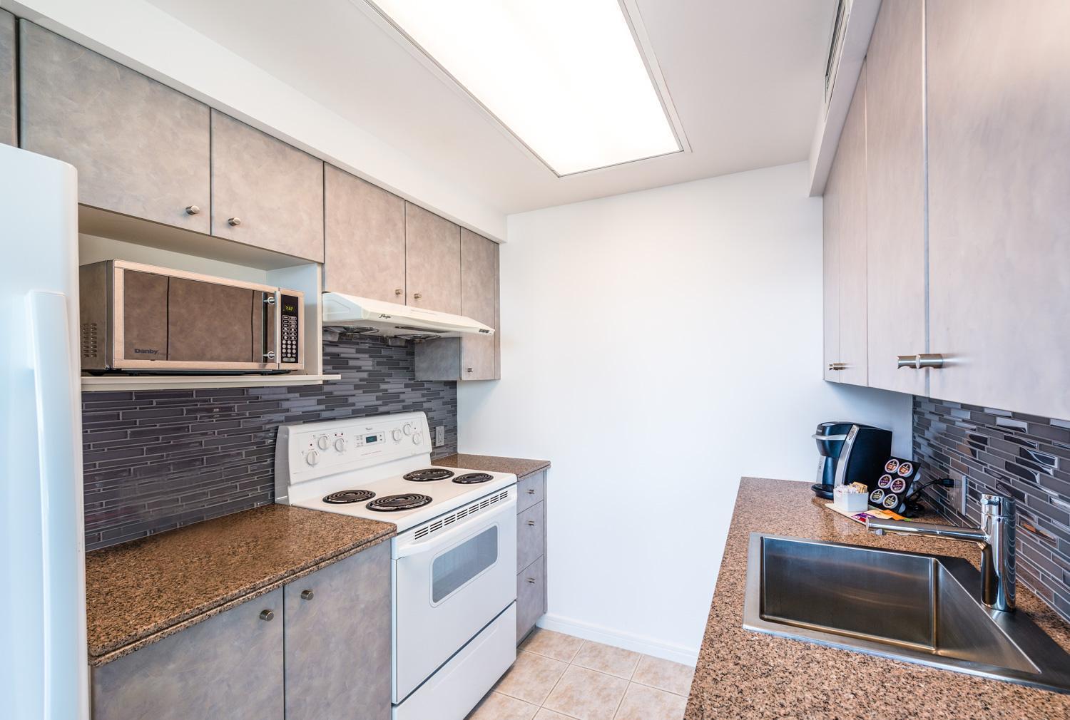 One-Bedroom King Suite