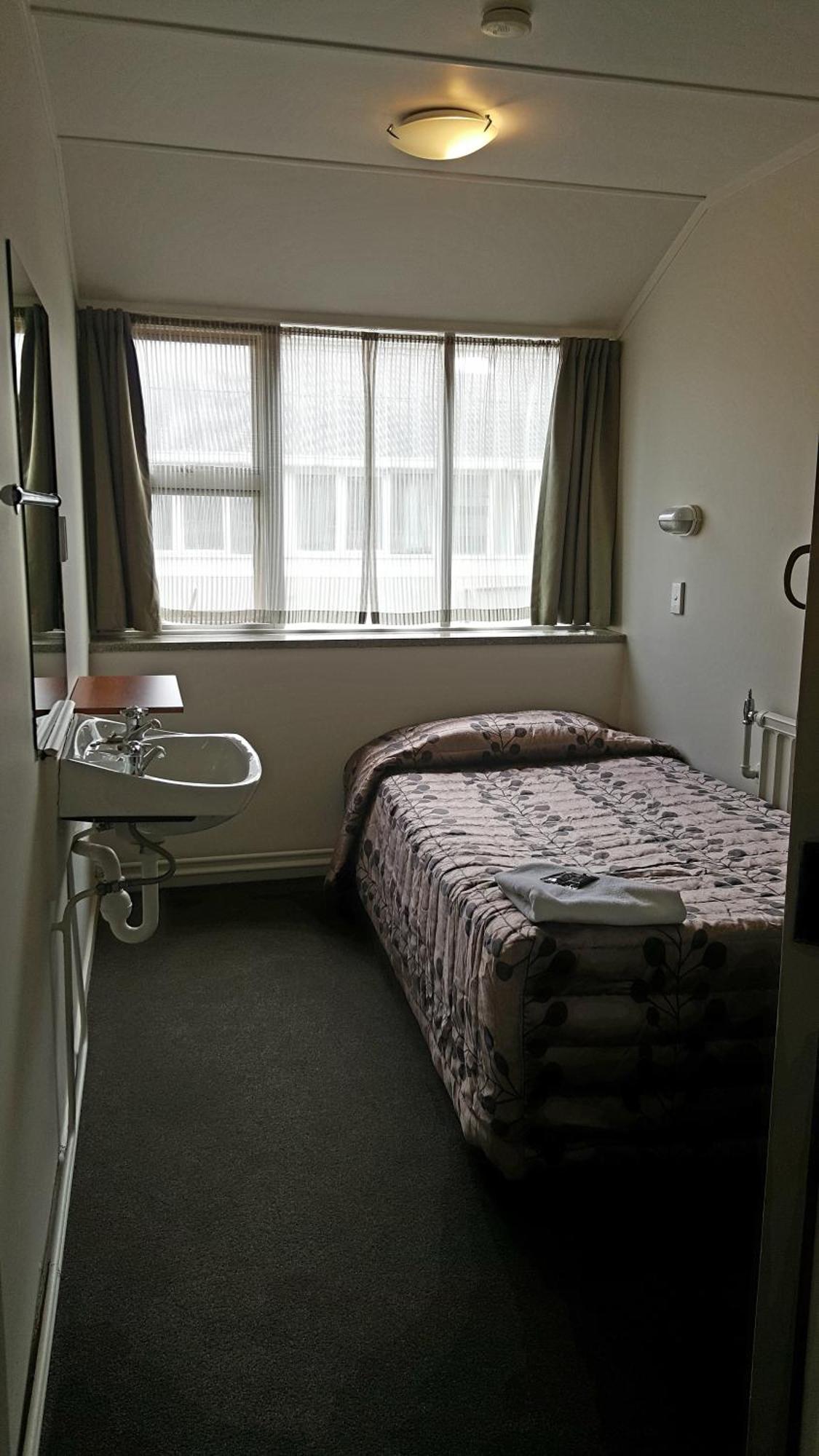 Economy Single Room,1277976148:JPEG