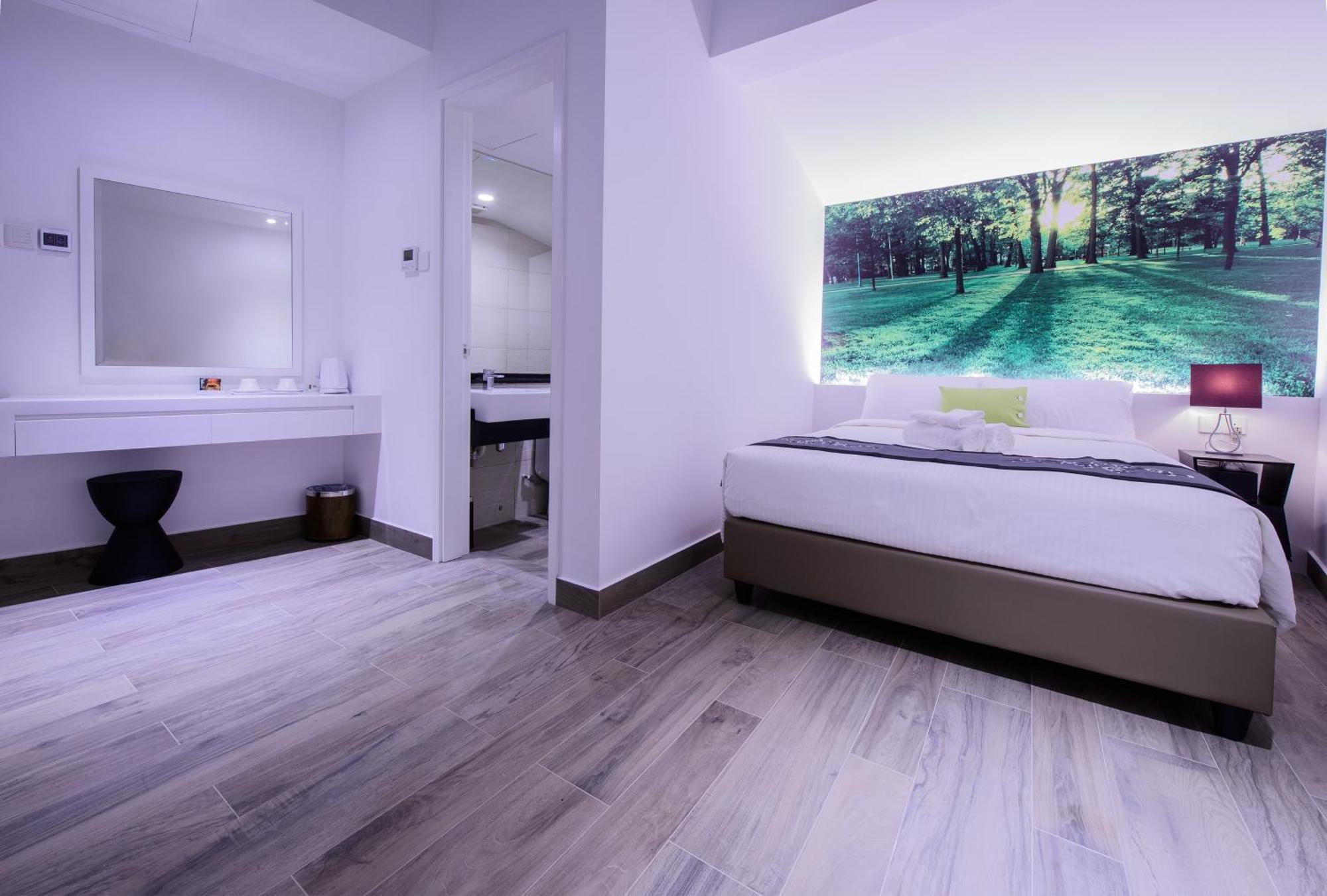 Deluxe Double Room - Gold