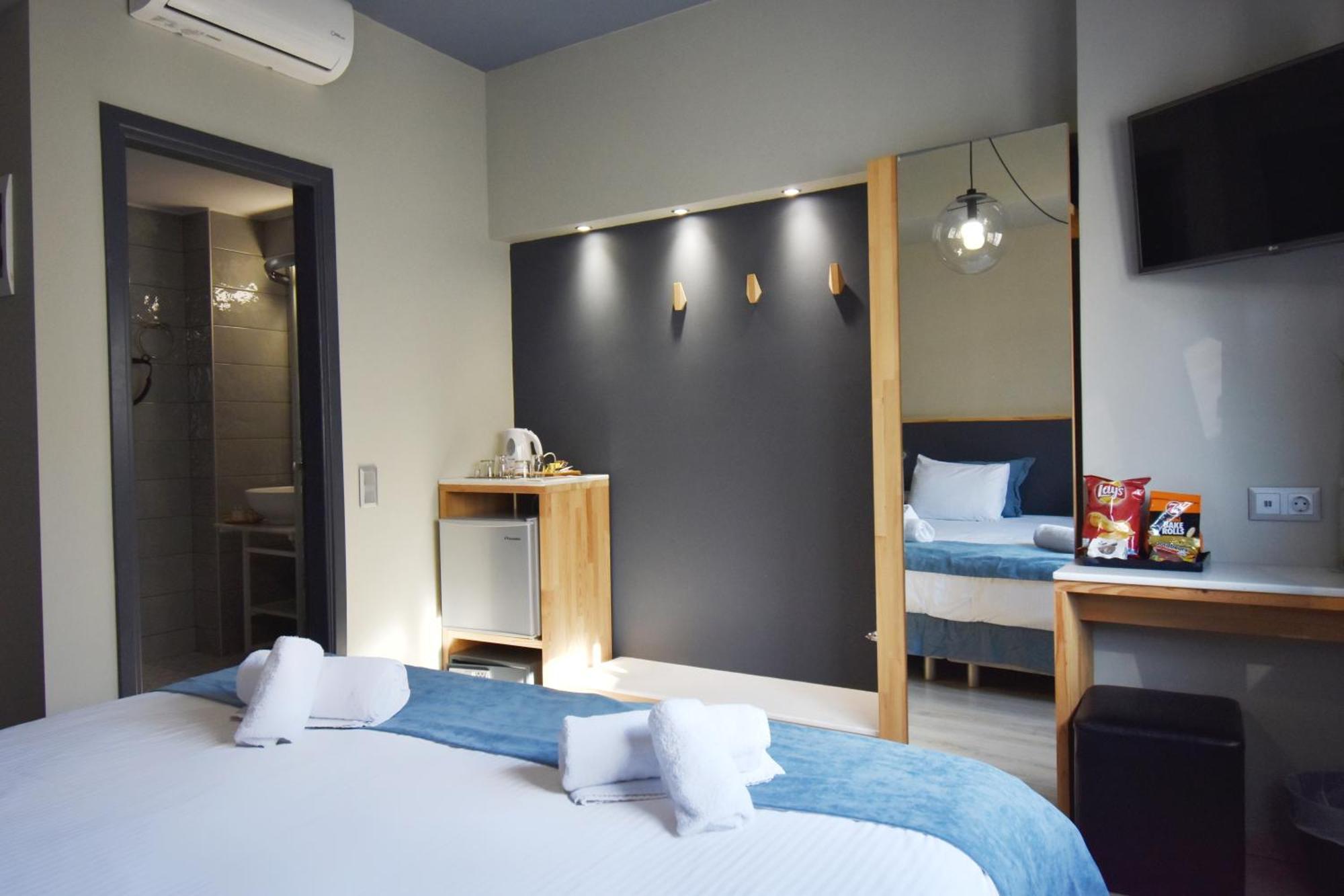 Standard Double or Twin Room,999329808:JPEG