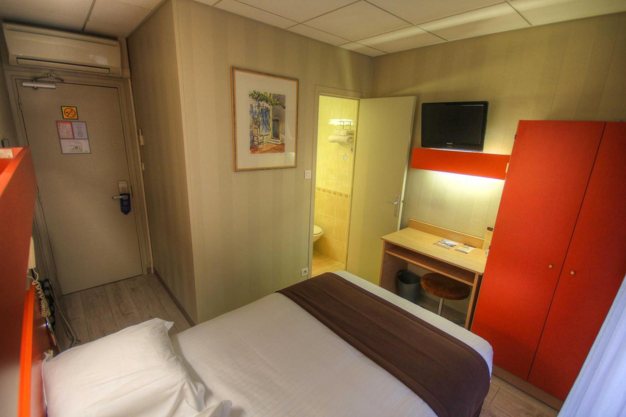Single Room with Shower
