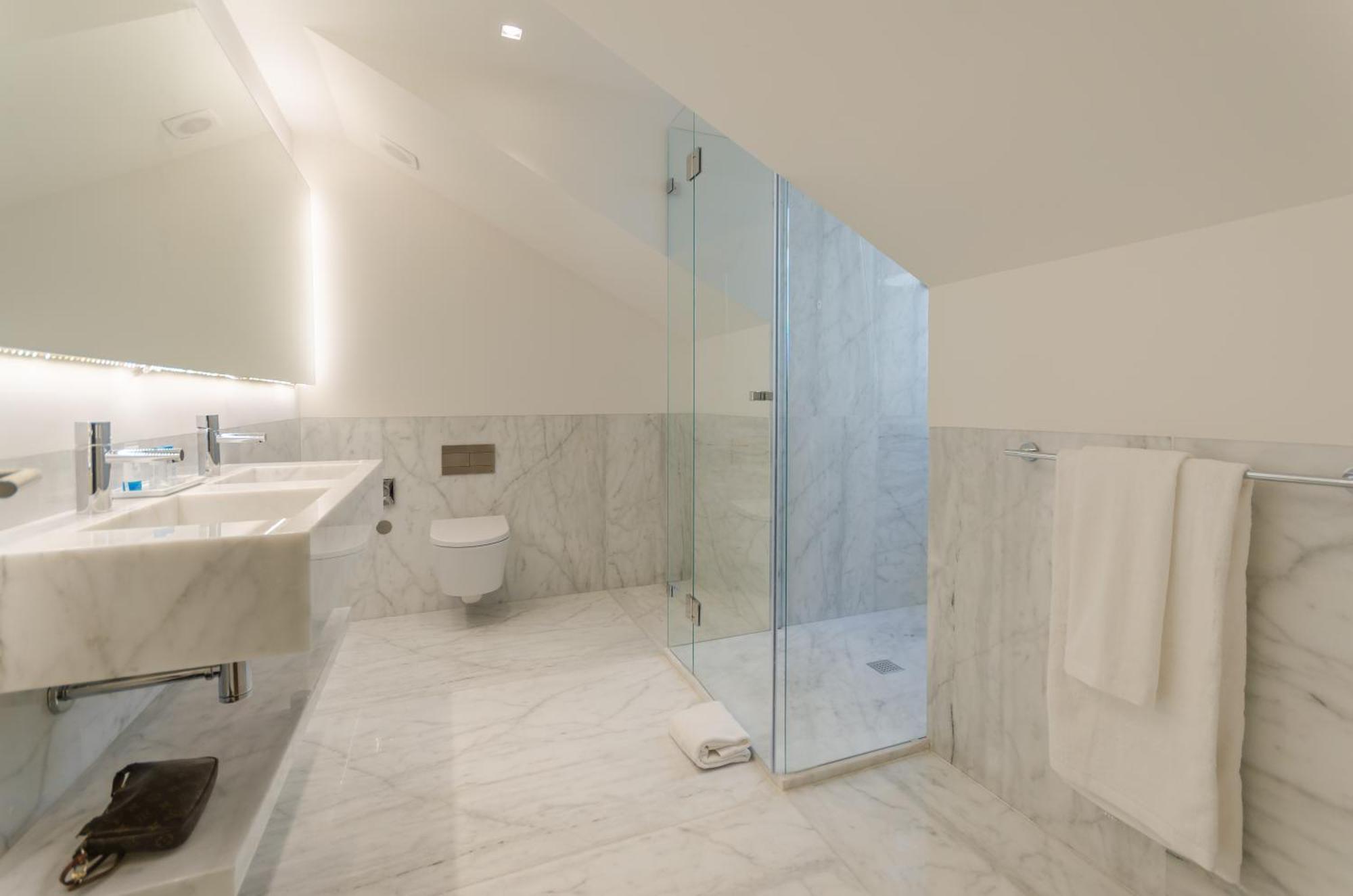 Premium Double or Twin Room City View