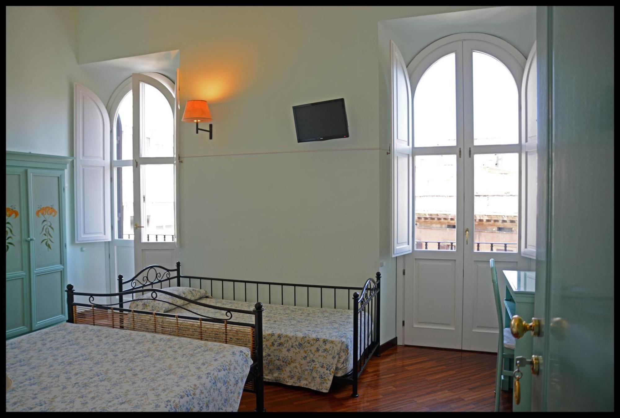 Standard Triple Room,110258298:JPEG