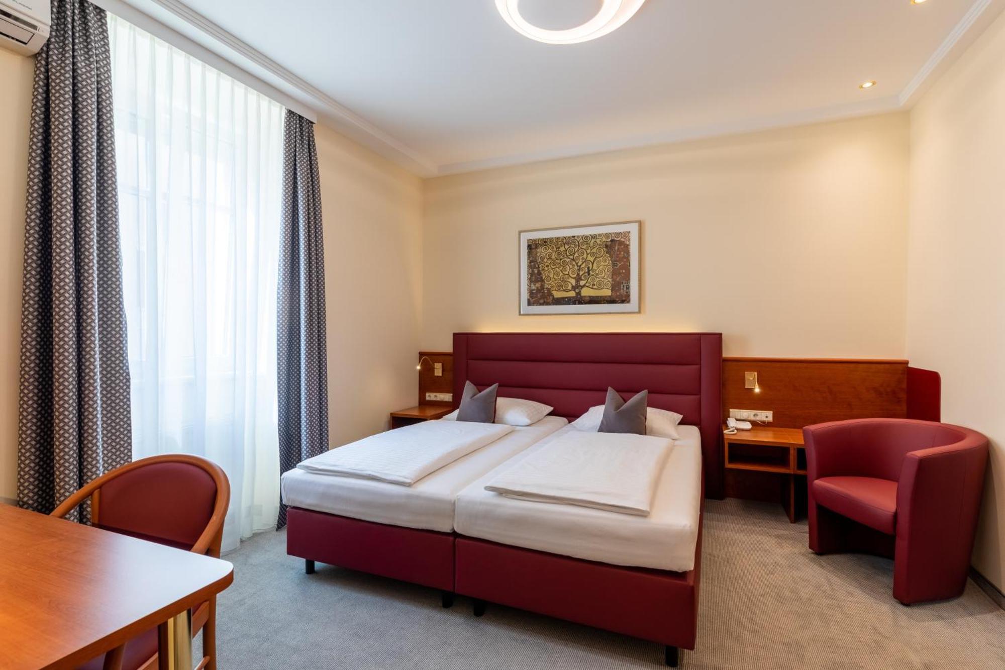Double Room COMFORT courtyard view