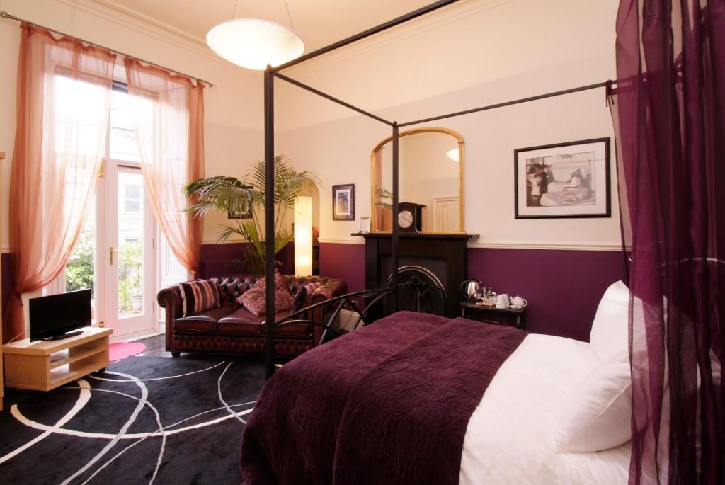Four Poster Bedroom