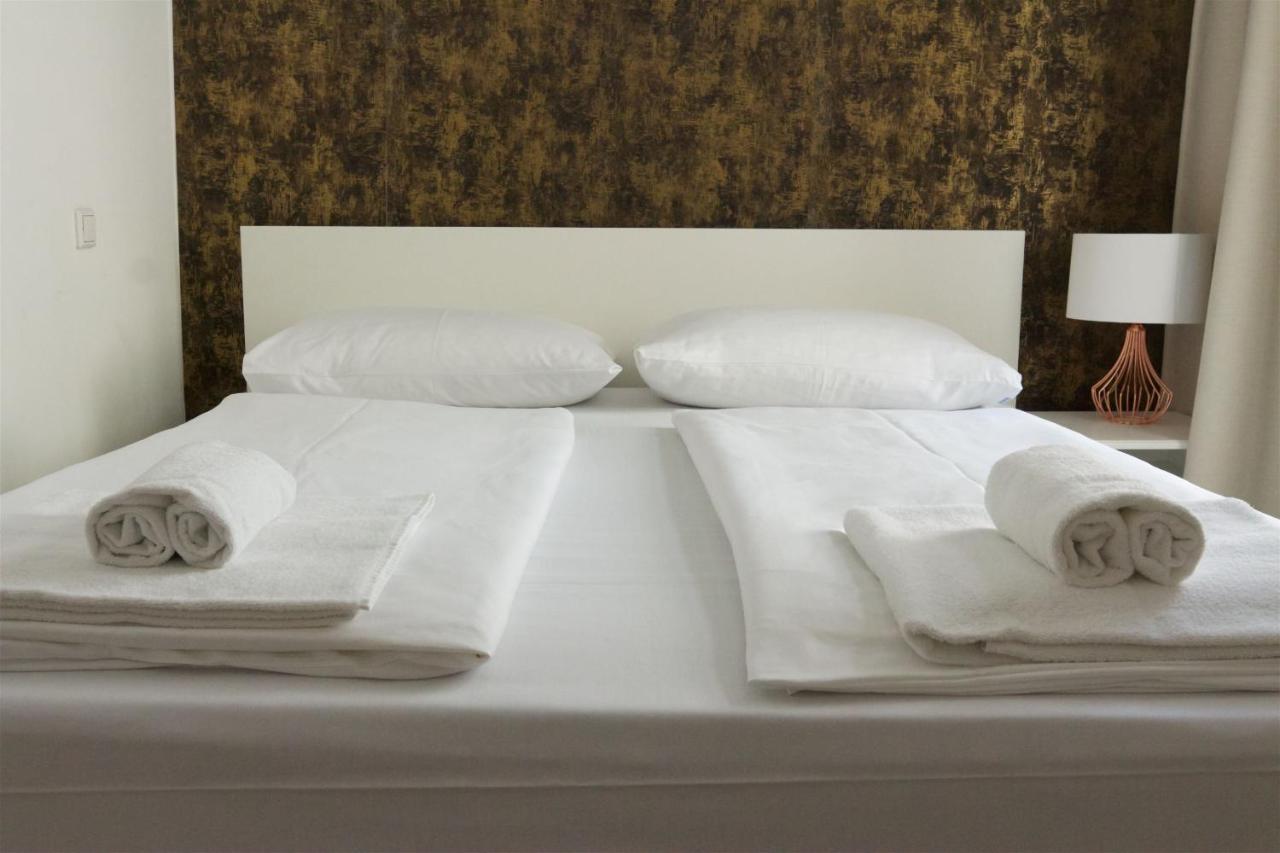 Triple Room,1246438402:JPEG