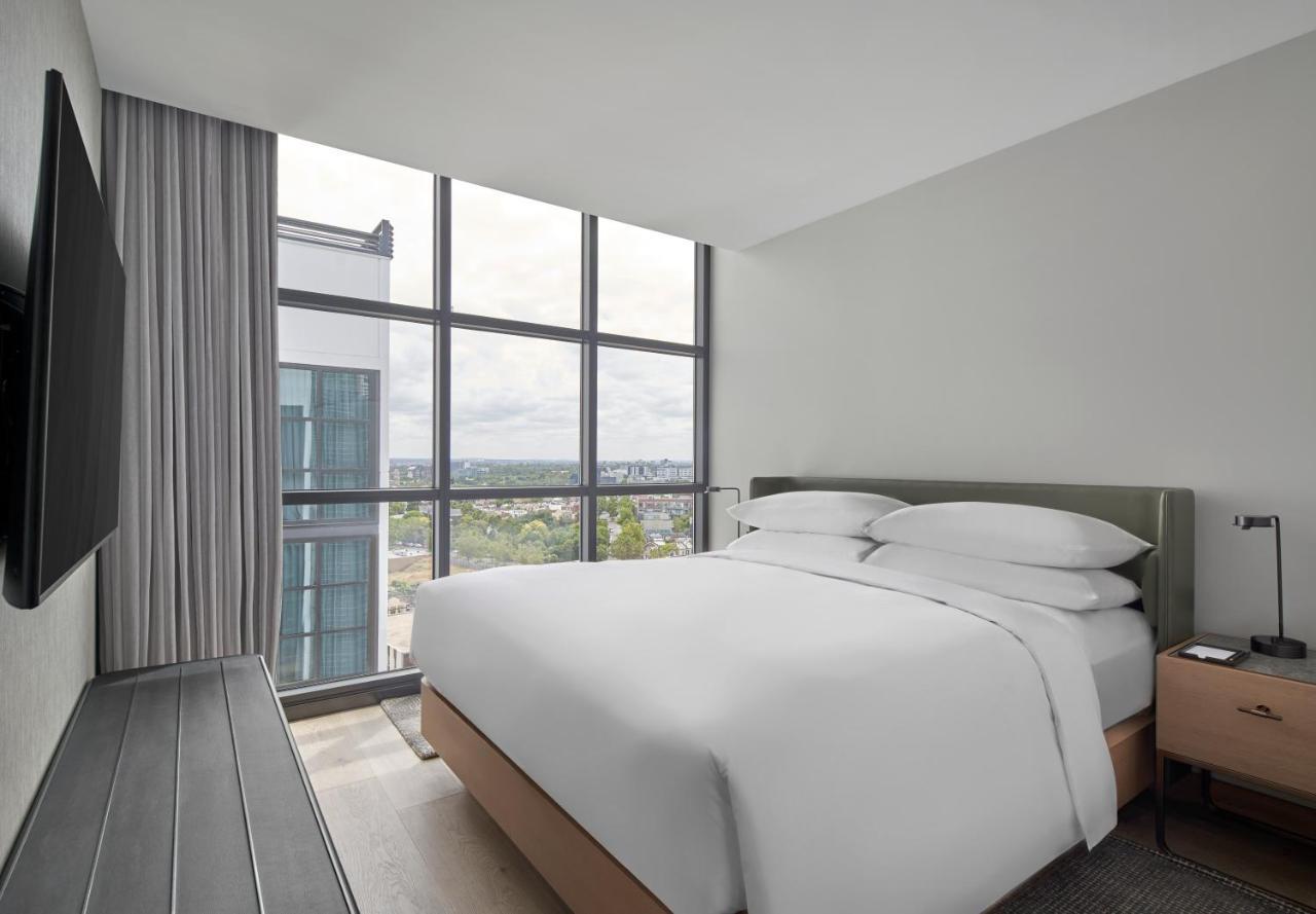 King Suite with City View