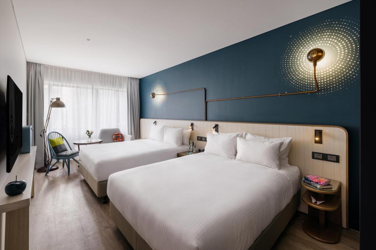 2 Queen Standard City View High Floor