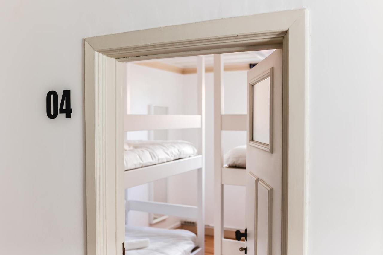 Single Bed 4-Bed Dormitory Room