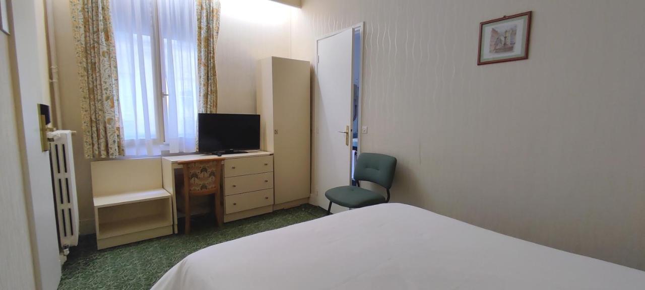 Chambres Adjacentes