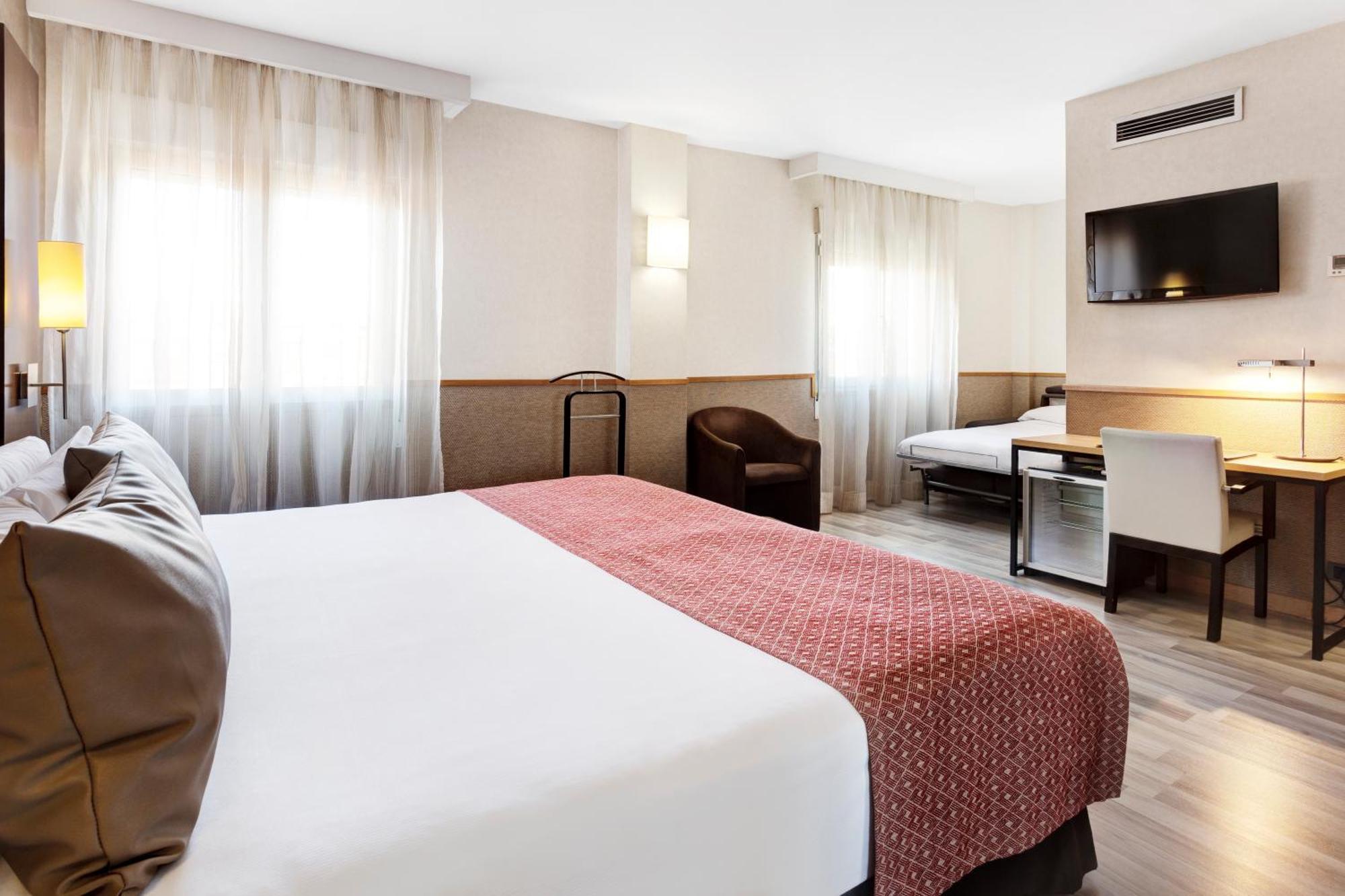 Triple Room (3 Adults)