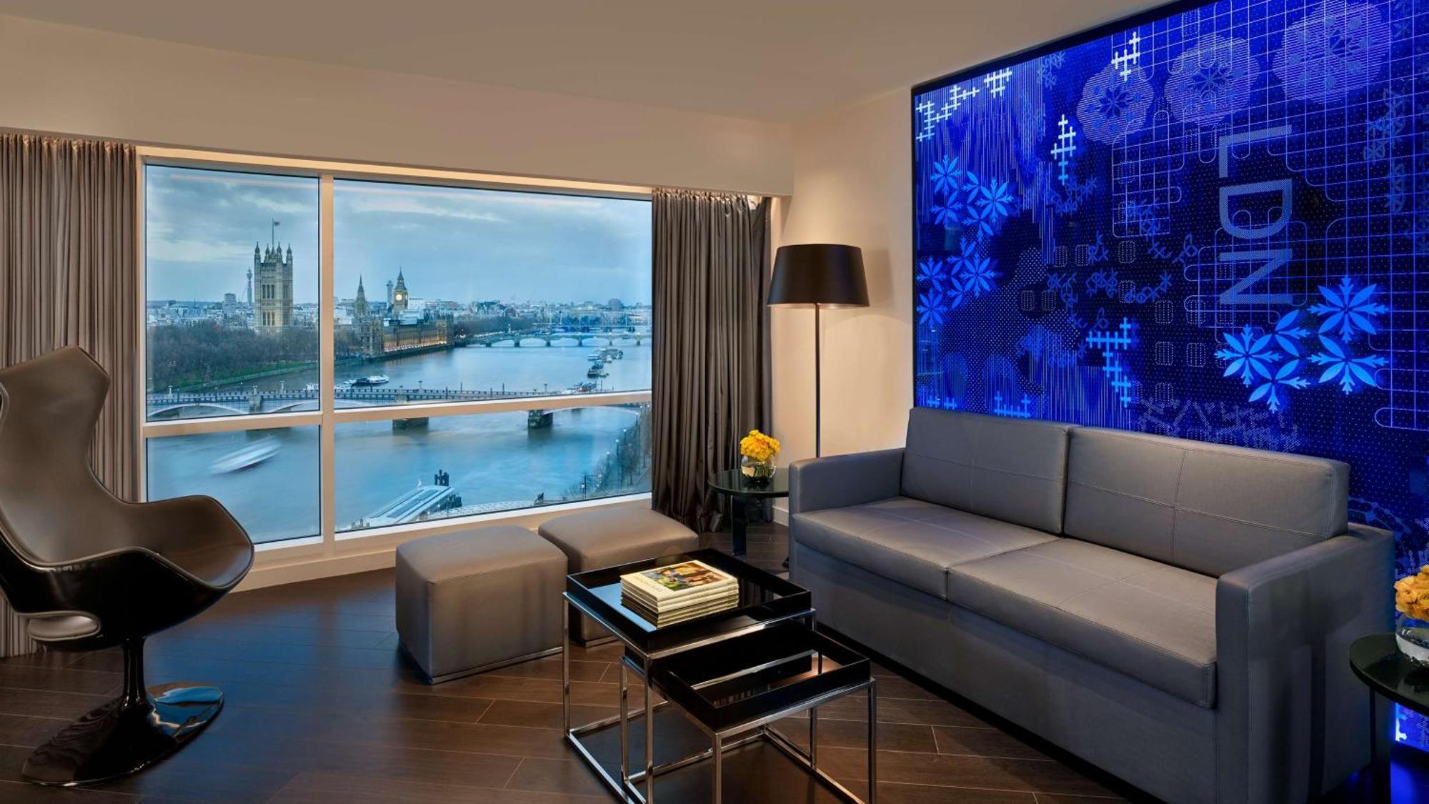 One-Bedroom Suite with Kitchenette and River View