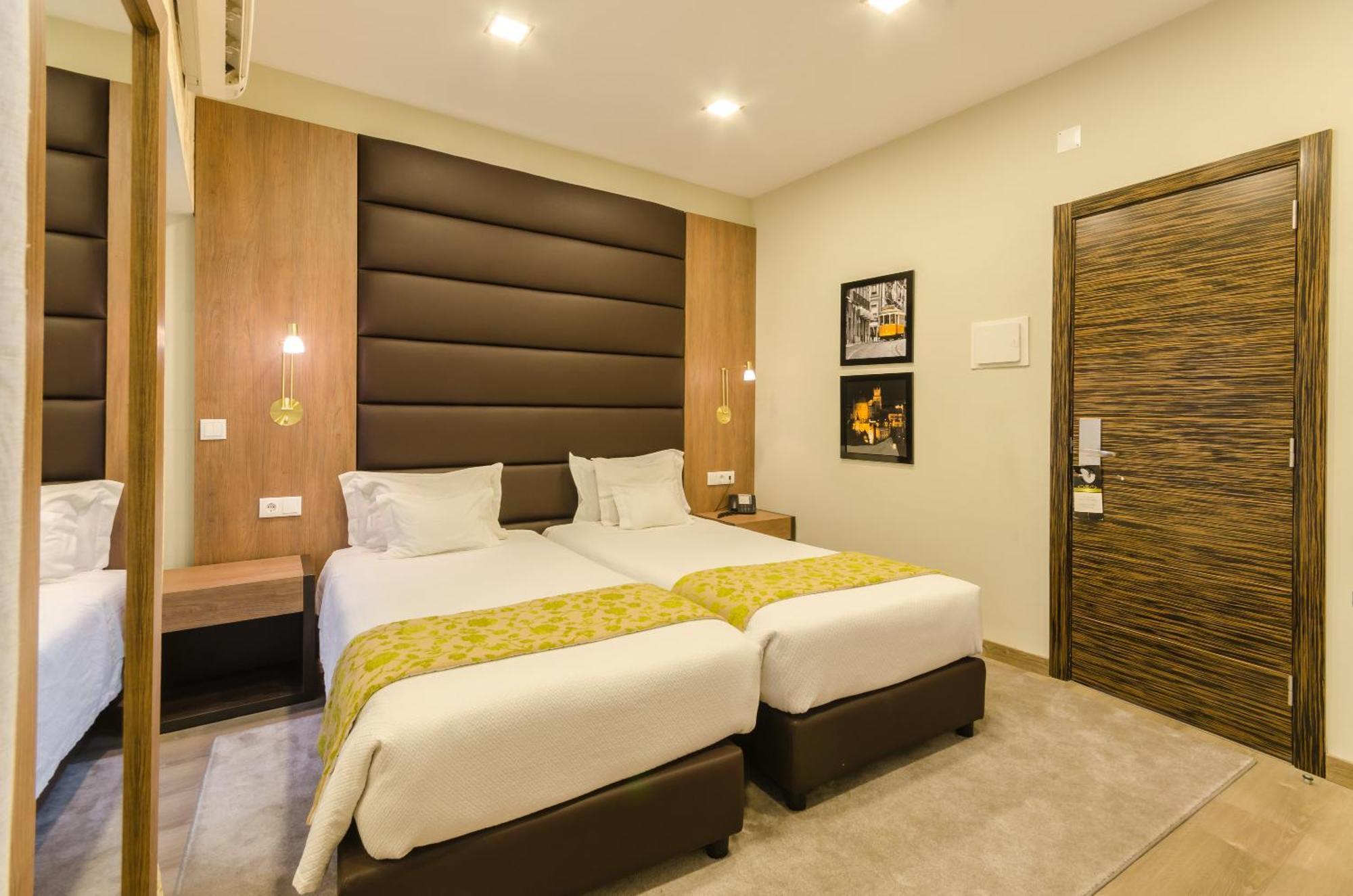 Superior Twin Room,1437641755:JPEG